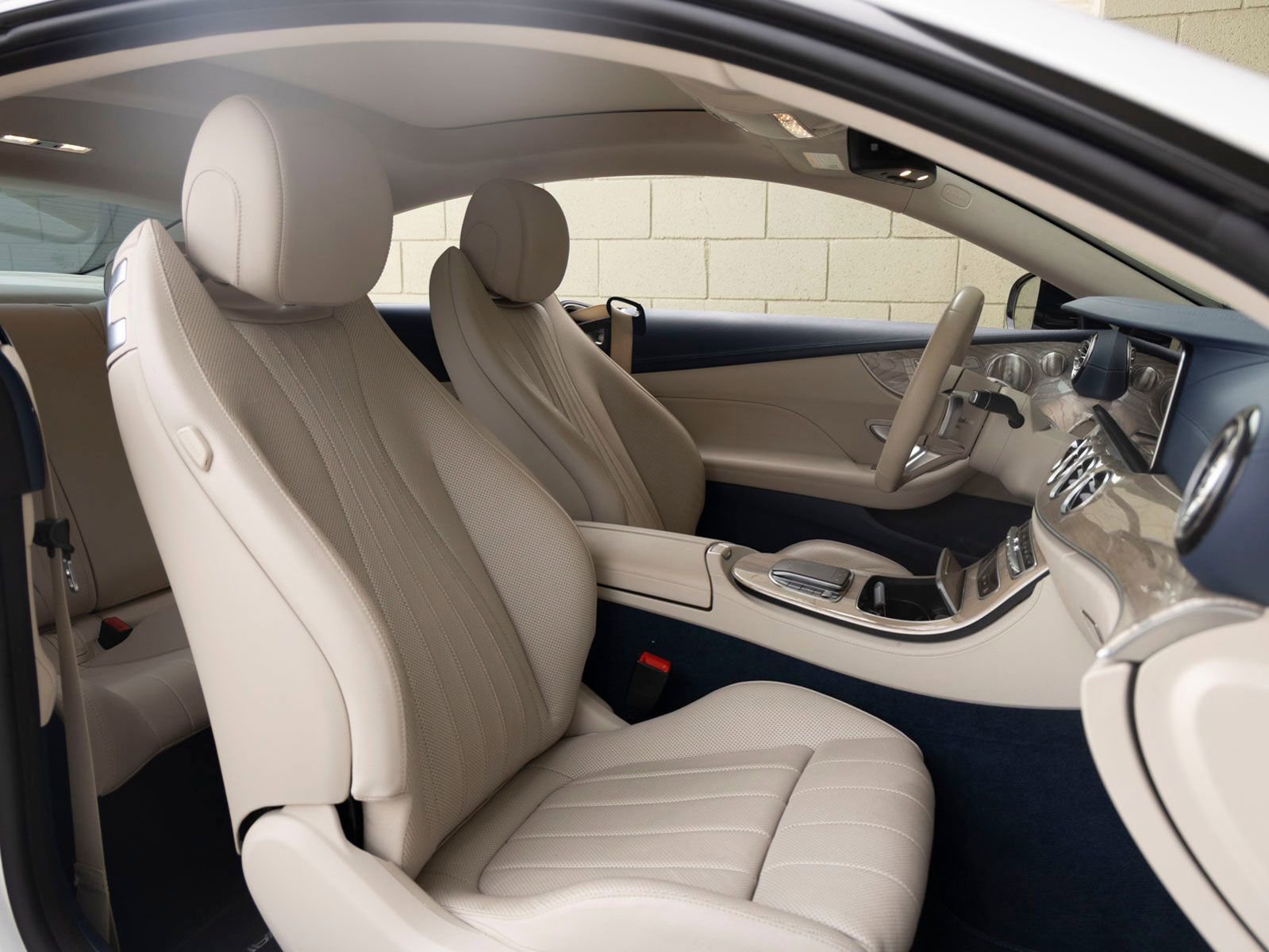 Used 2023 Mercedes-Benz E 450 Coupe image 20