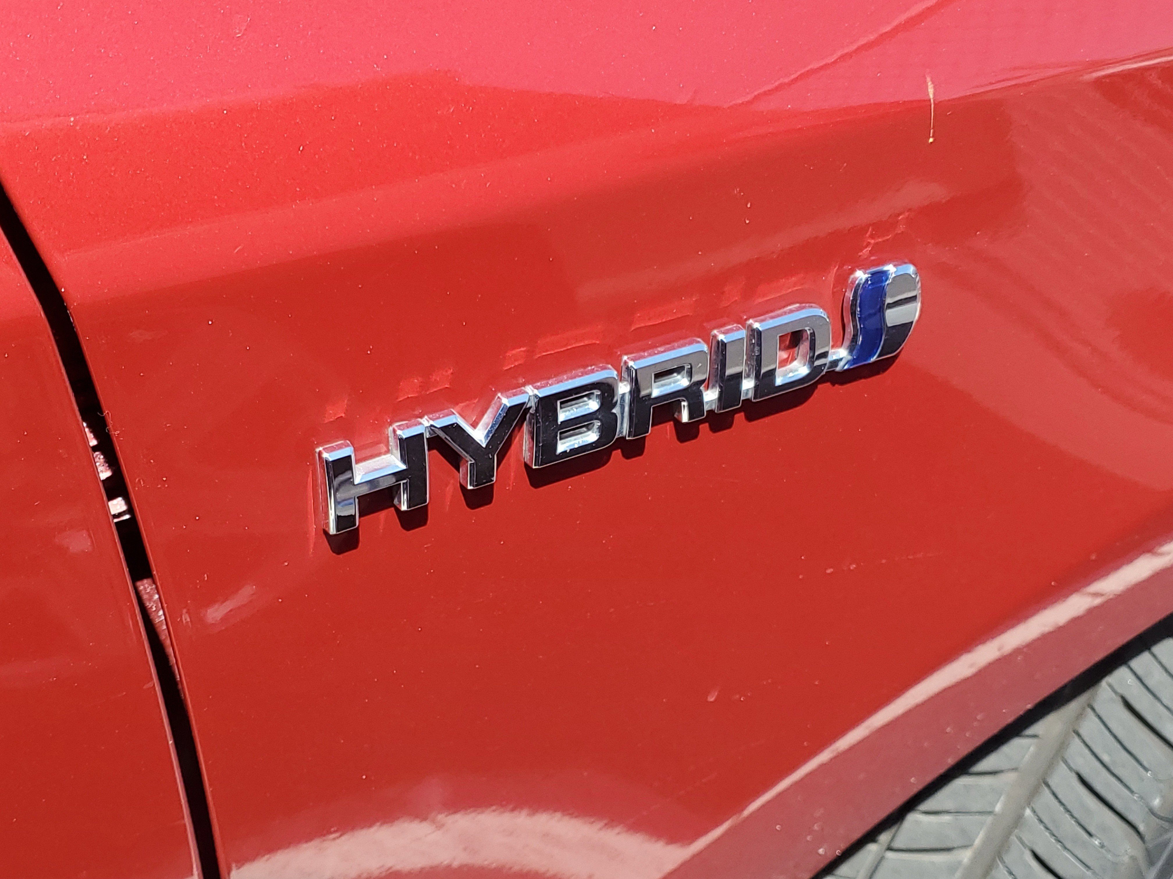 Used 2012 Toyota Prius V Two image 5