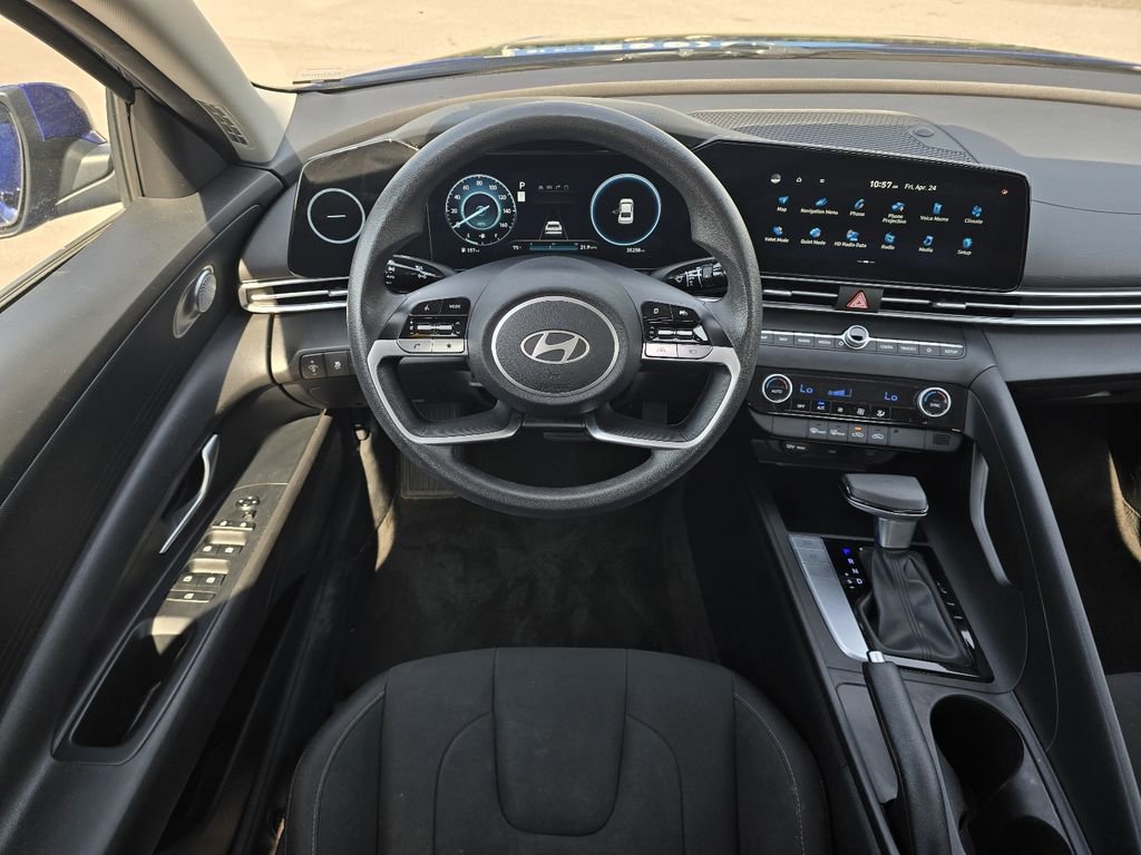 Used 2024 Hyundai Elantra SEL FWD image 12