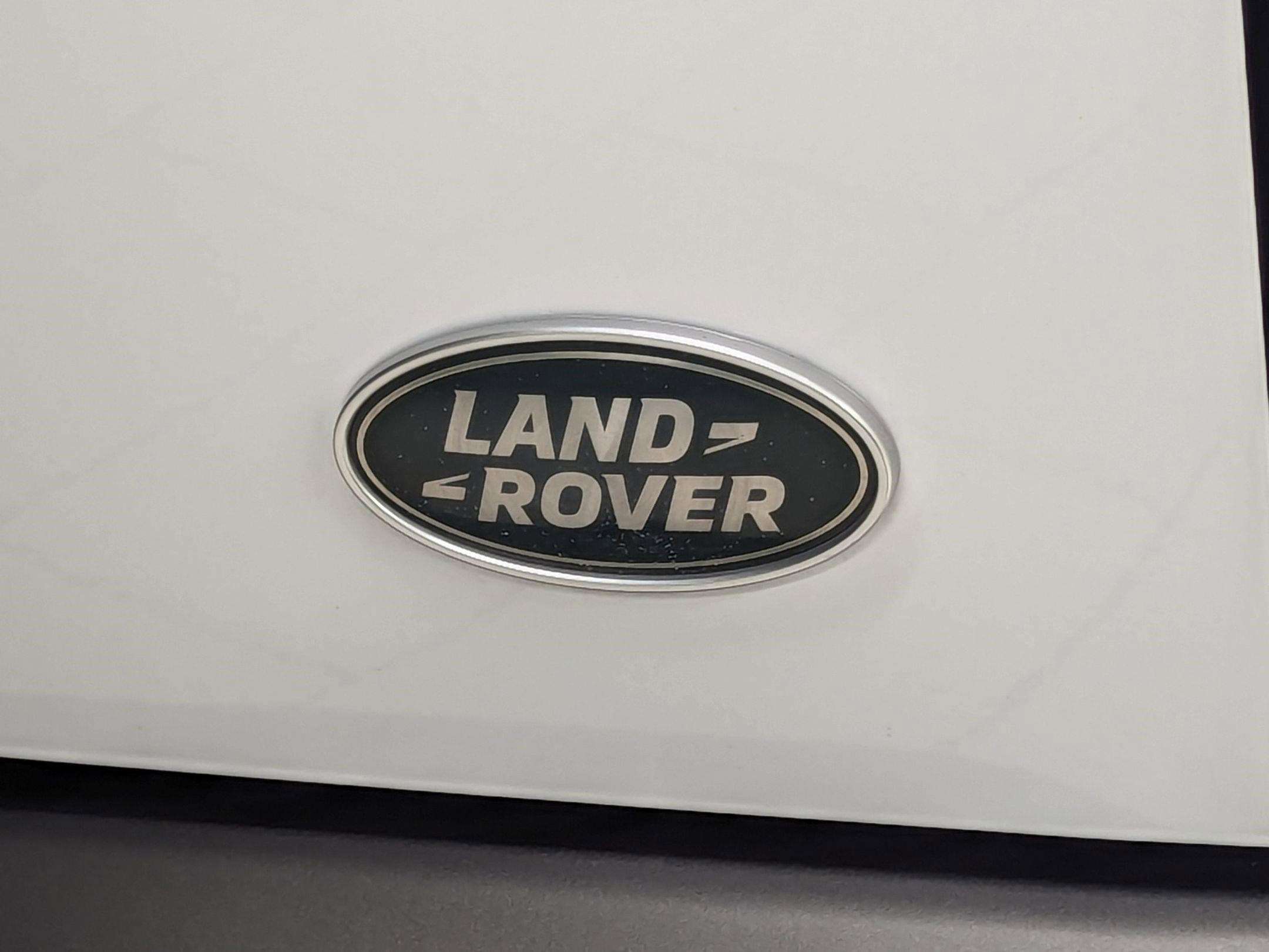 Used 2022 Land Rover Defender 110 X-Dynamic SE image 36