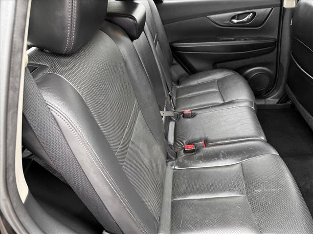 Used 2015 Nissan Rogue SL w/ SL Premium Package AWD/4WD image 19