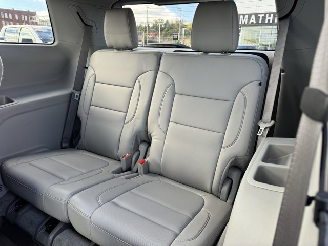 Used 2021 GMC Acadia SLT w/ Trailering Package image 10