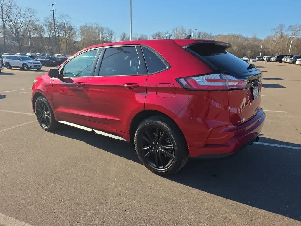 Used 2024 Ford Edge ST-Line w/ Class II Trailer Tow Package image 4