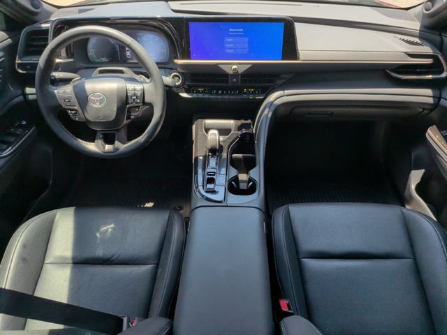 Used 2024 Toyota Crown Platinum AWD/4WD image 31