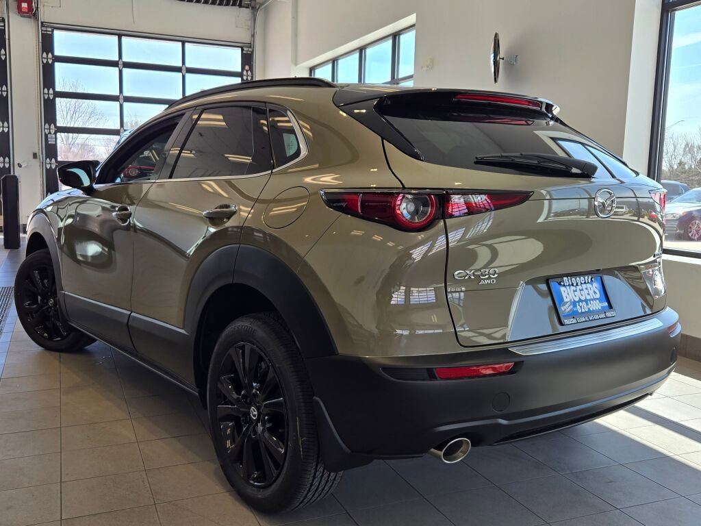 New 2025 MAZDA CX-30 Carbon image 12