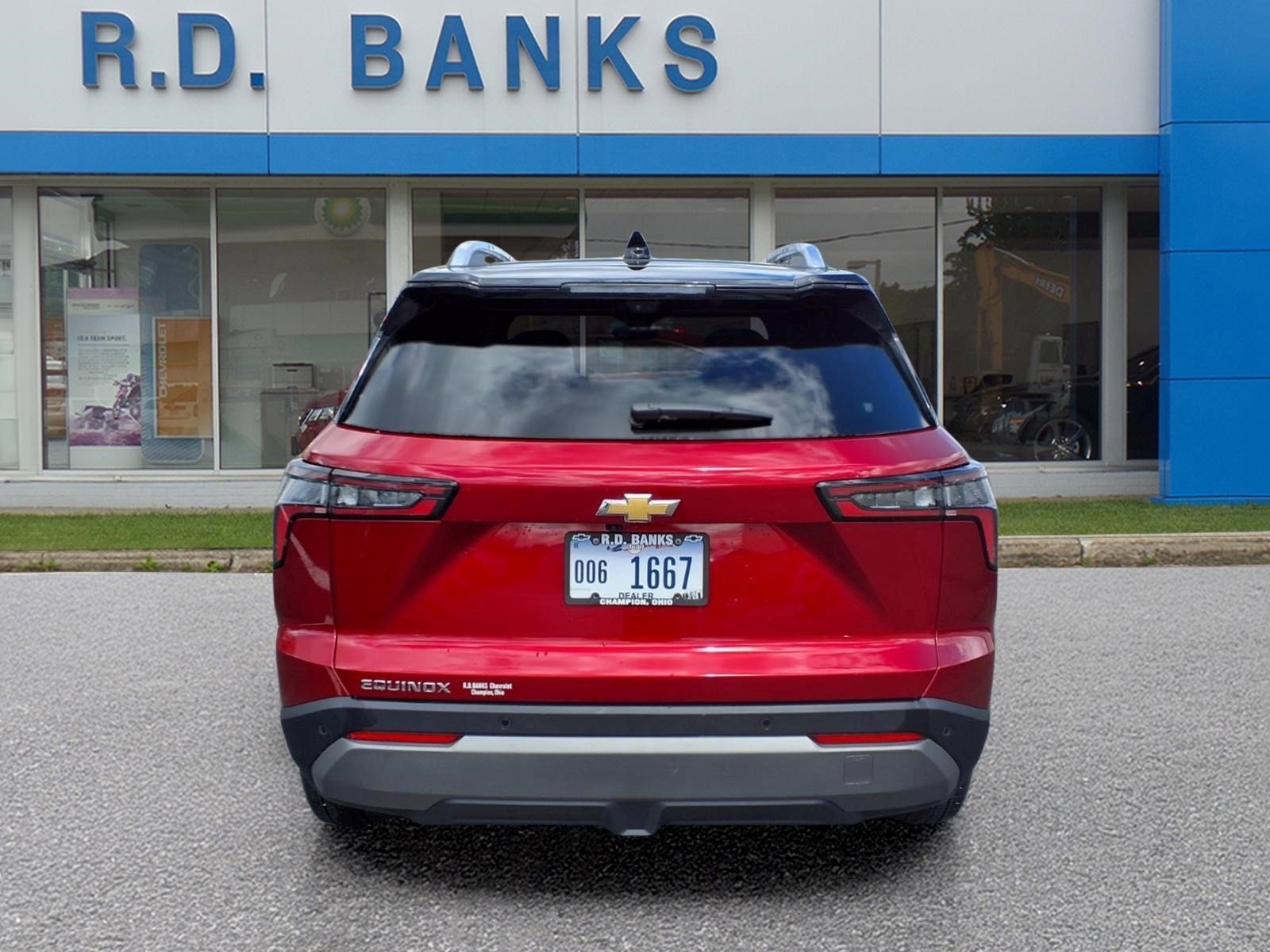 Used 2025 Chevrolet Equinox LT w/ Convenience Package II FWD image 4