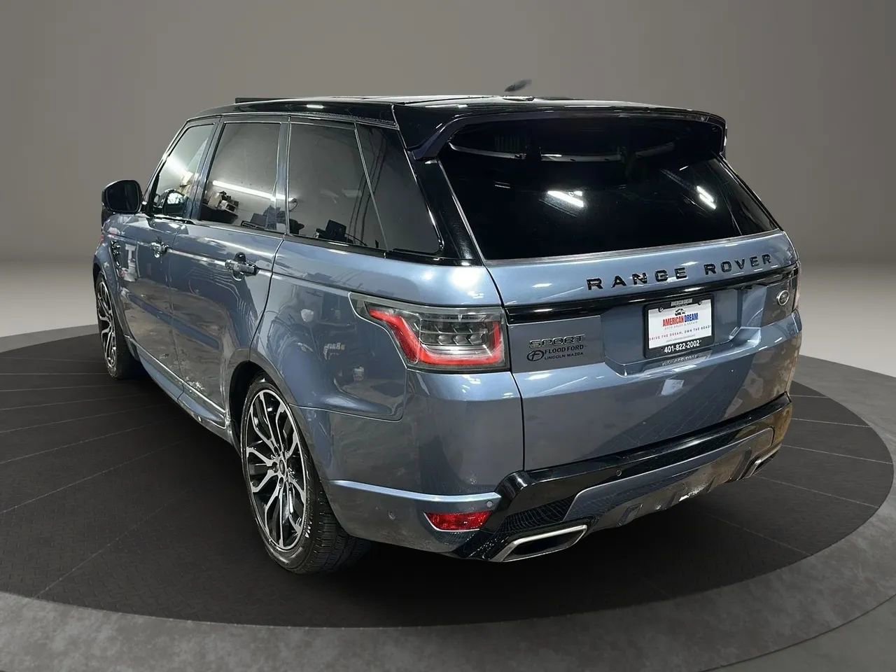 Used 2019 Land Rover Range Rover Sport HSE Dynamic image 3