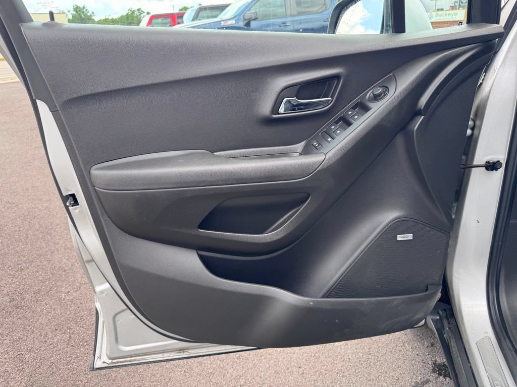 Used 2019 Chevrolet Trax Premier AWD/4WD image 7