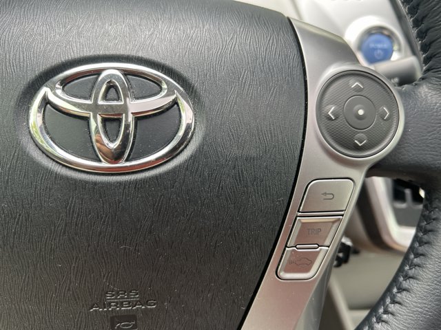 Used 2017 Toyota Prius V Five w/ Advanced Technology Package FWD image 31