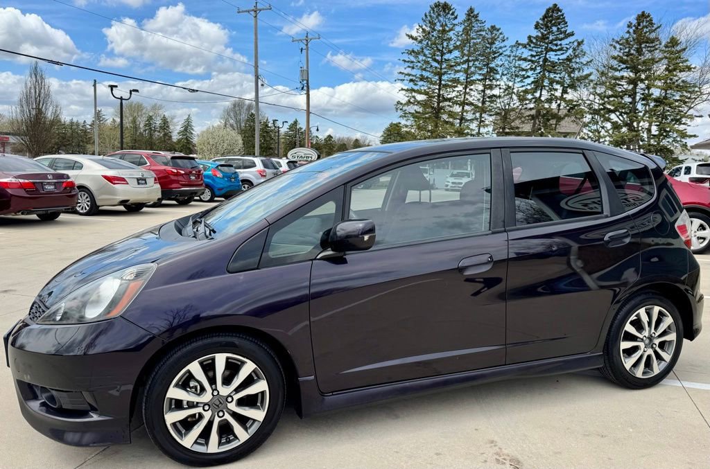 Used 2013 Honda Fit Sport image 3