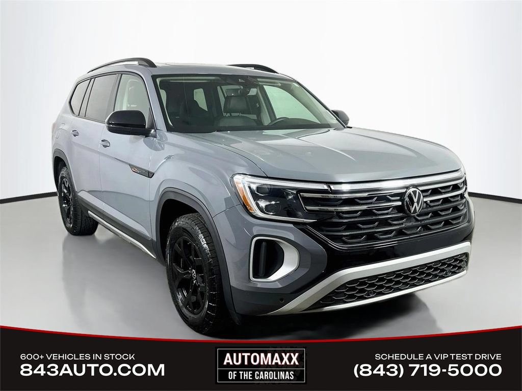 Used 2025 Volkswagen Atlas Peak Edition SE AWD/4WD video 1