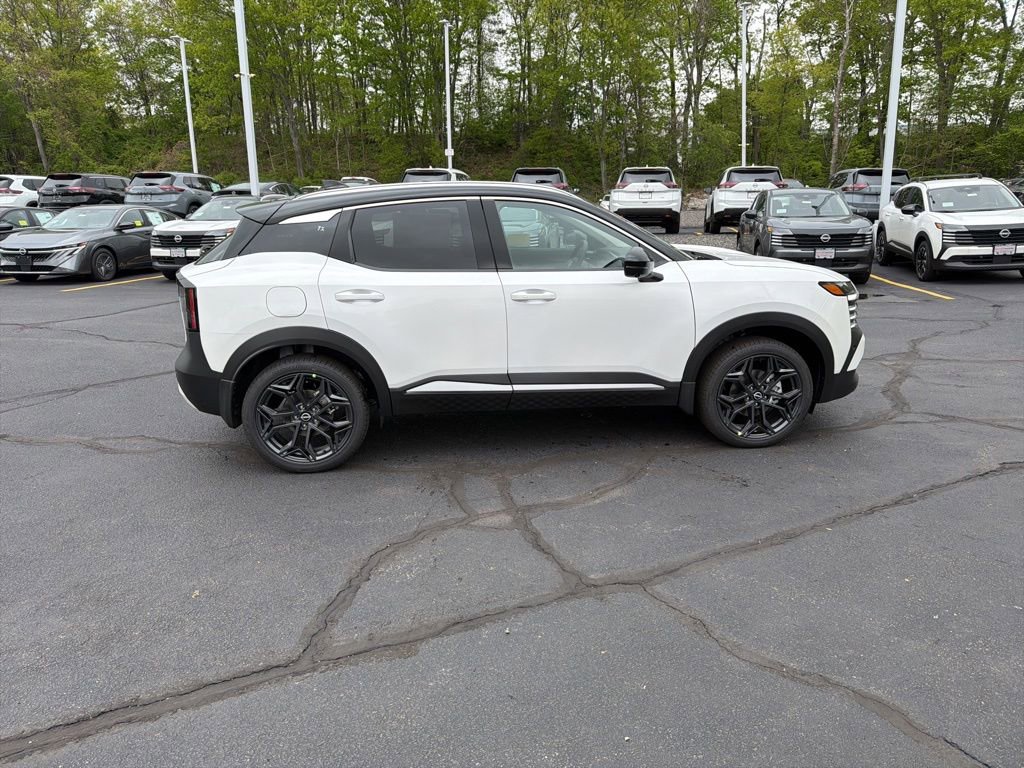 New 2026 Nissan Kicks SR AWD/4WD image 7