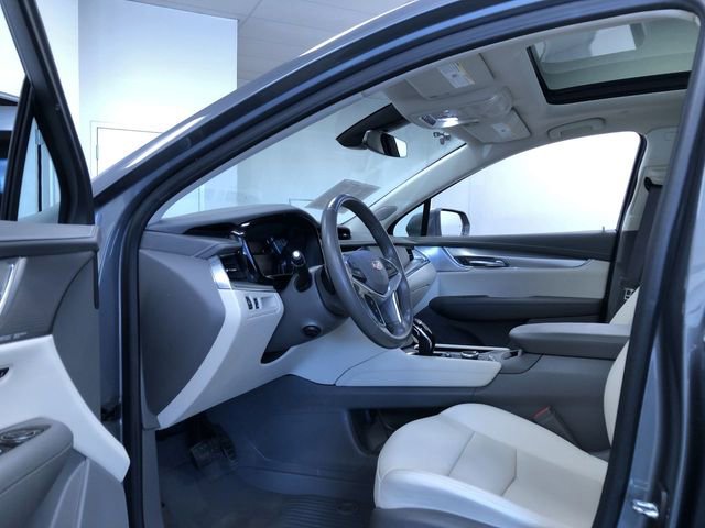 Used 2020 Cadillac XT5 Premium Luxury w/ LPO, Floor Liner Package AWD/4WD image 11