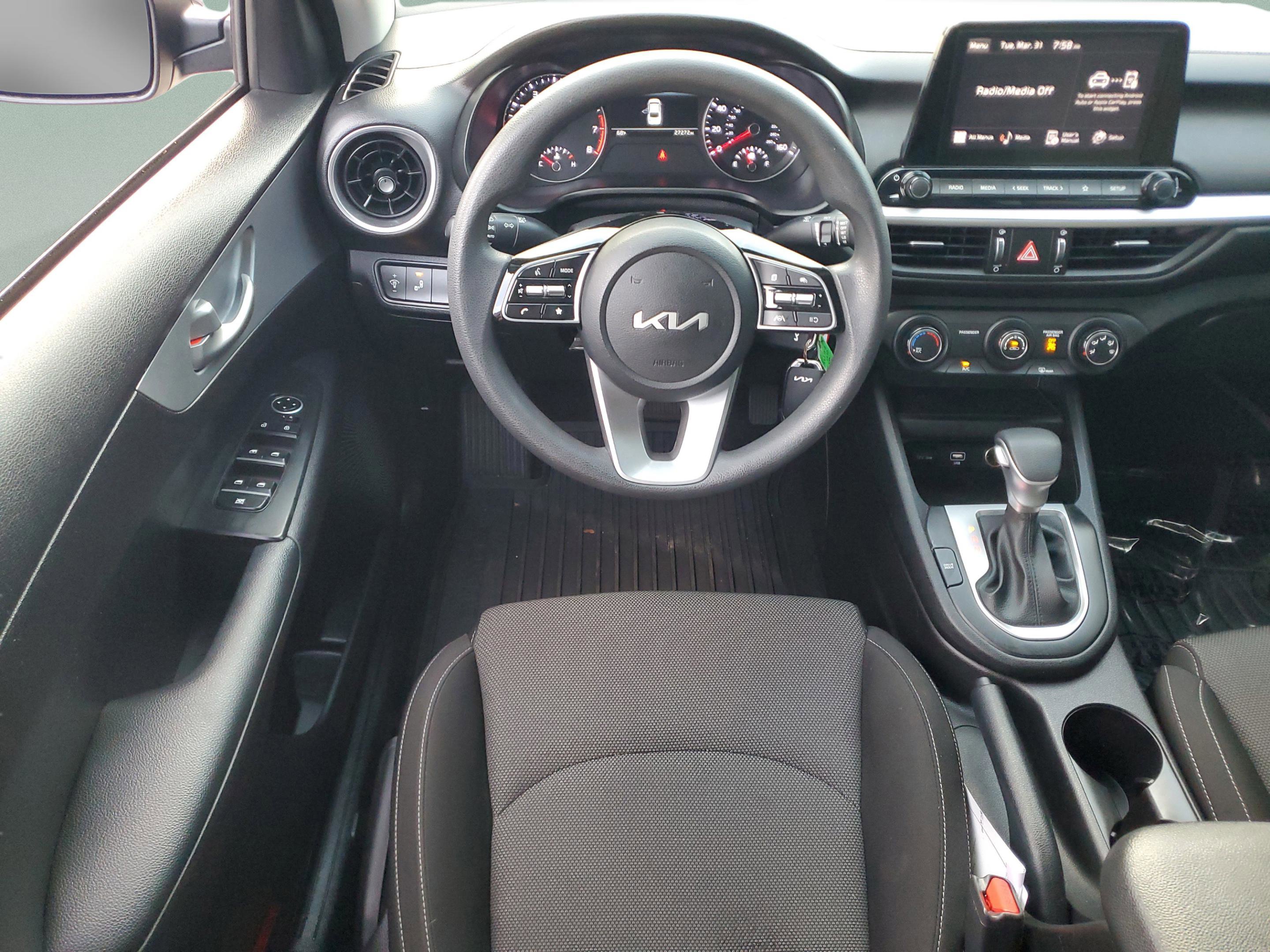 Certified 2023 Kia Forte LXS w/ LXS Technology Package image 12