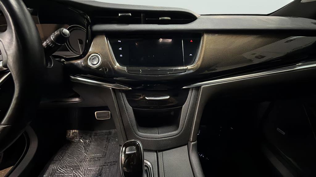 Used 2022 Cadillac XT6 Sport w/ Platinum Package image 14