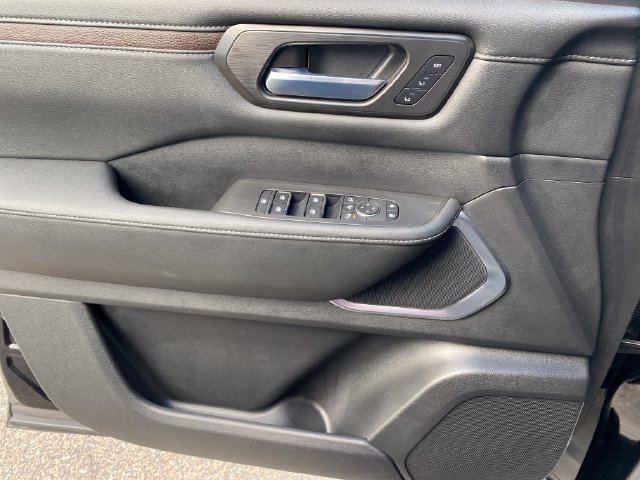Used 2026 Nissan Armada Platinum AWD/4WD image 14