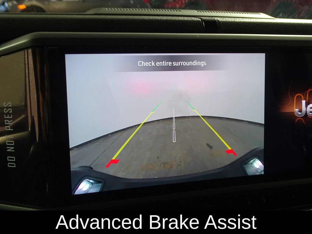 Used 2025 Jeep Gladiator Sport image 6