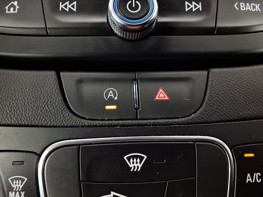 Used 2025 Chevrolet Malibu RS image 21