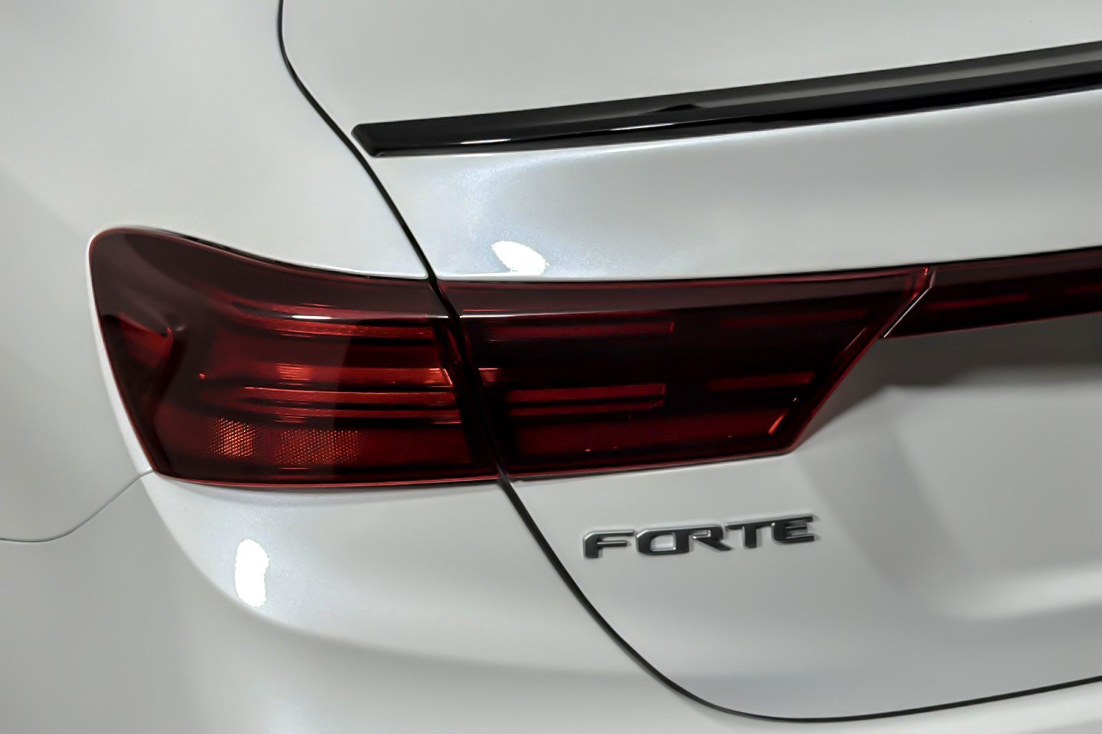 Used 2024 Kia Forte GT FWD image 26
