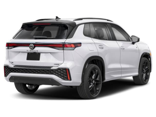 New 2026 Volkswagen Tiguan SE R-Line FWD image 2