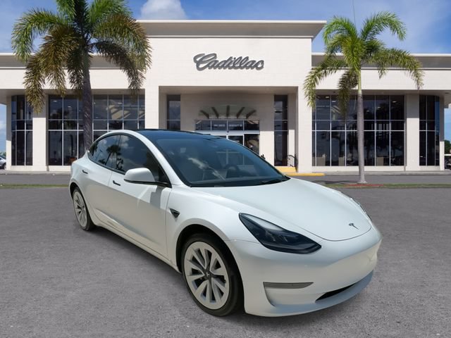 Used 2023 Tesla Model 3 Standard Range RWD image 2