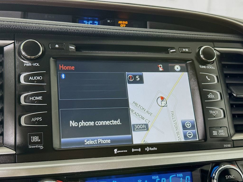 Certified 2017 Toyota Highlander Limited AWD/4WD image 8