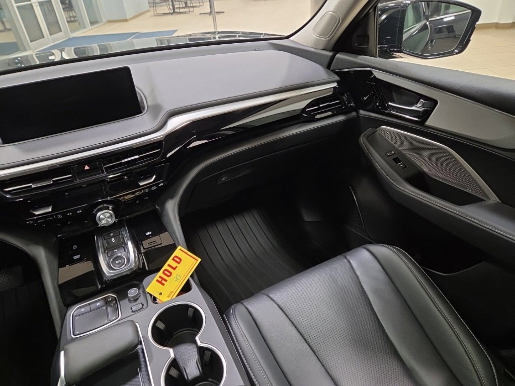 Used 2024 Acura MDX SH-AWD w/ Technology Package image 19