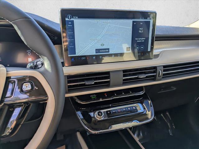 New 2026 Lincoln Corsair Premiere image 13