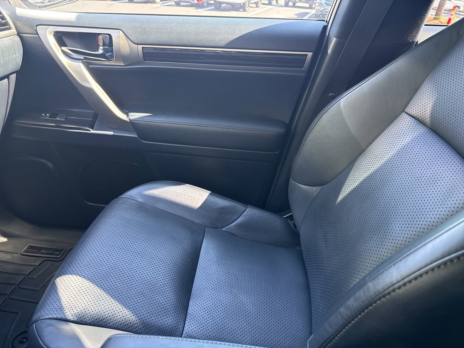 Used 2021 Lexus GX 460 Luxury w/ Sport Design Package AWD/4WD image 20