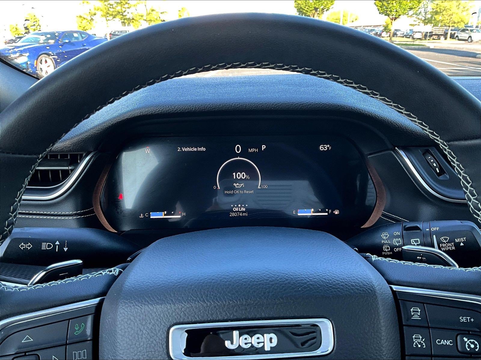 Used 2023 Jeep Grand Cherokee Altitude AWD/4WD image 13