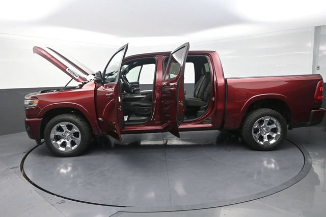Used 2025 RAM 1500 Big Horn AWD/4WD image 33