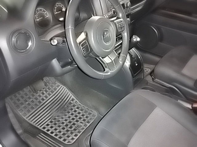 Used 2017 Jeep Patriot Latitude image 10