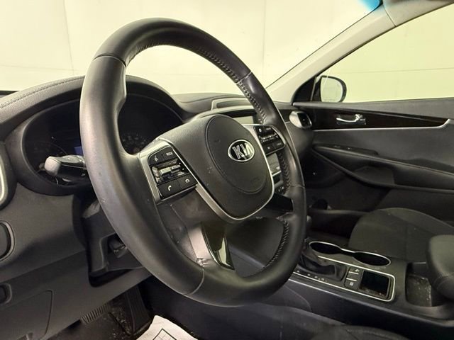 Used 2020 Kia Sorento LX w/ LX I4 Convenience Package image 17