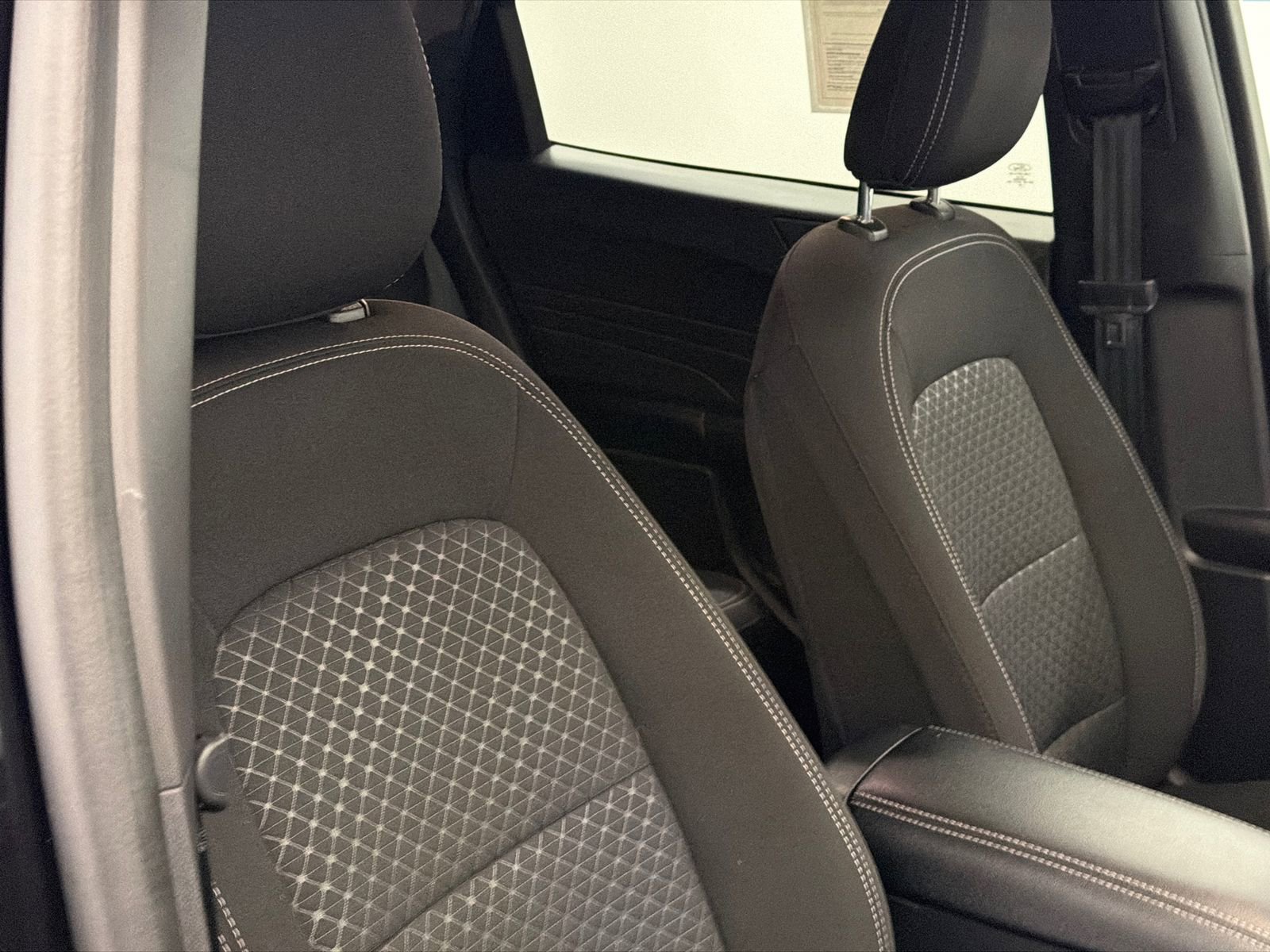 Used 2023 Ford Escape Active image 11