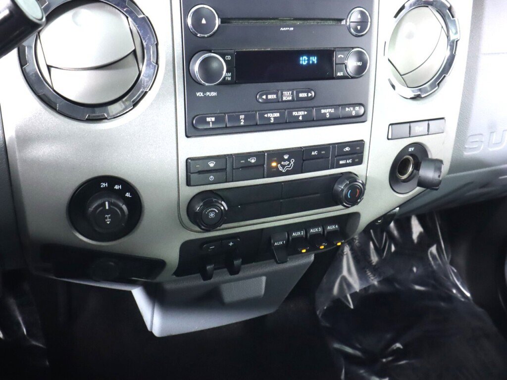 Used 2014 Ford F350 XLT w/ Camper Package image 15