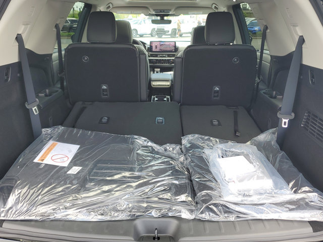 New 2026 Nissan Pathfinder SL w/ SL Premium Package AWD/4WD image 13