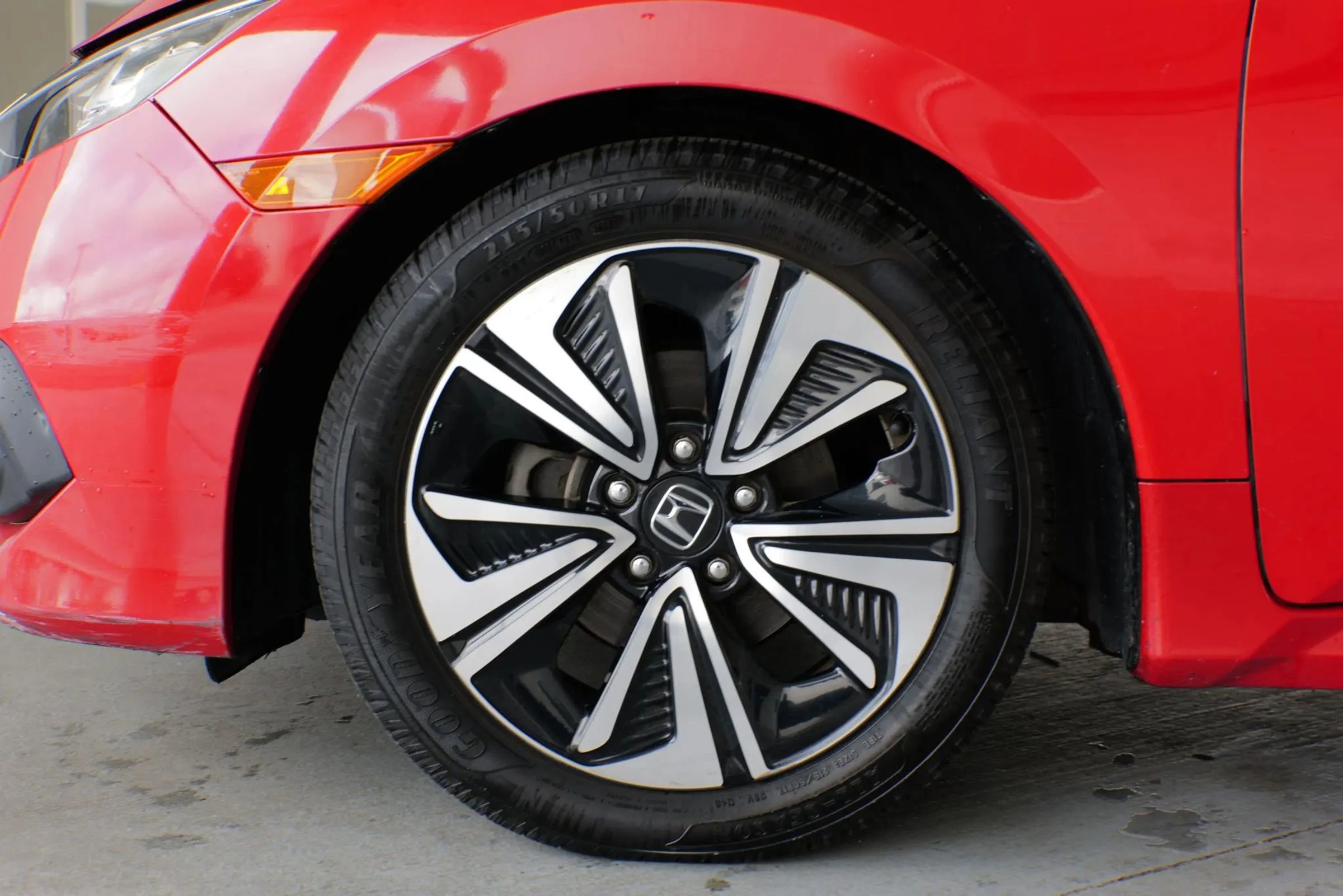 Used 2018 Honda Civic EX-T image 32