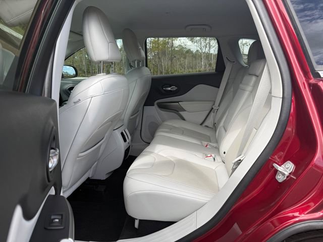 Used 2019 Jeep Cherokee Limited FWD image 7