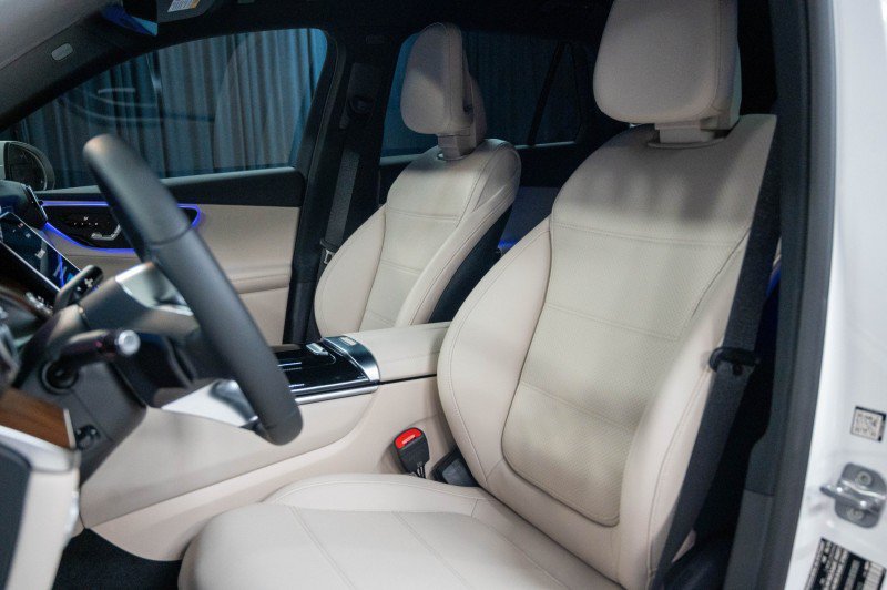 New 2026 Mercedes-Benz GLC 300 image 11