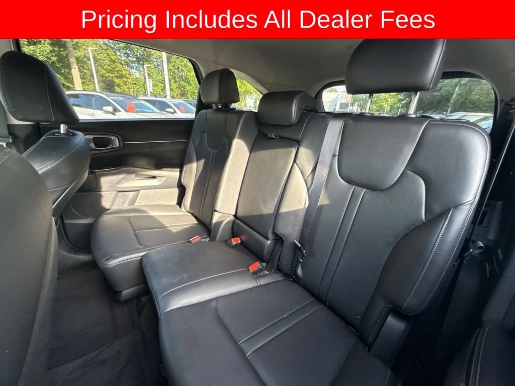 Certified 2023 Kia Sorento S FWD image 9