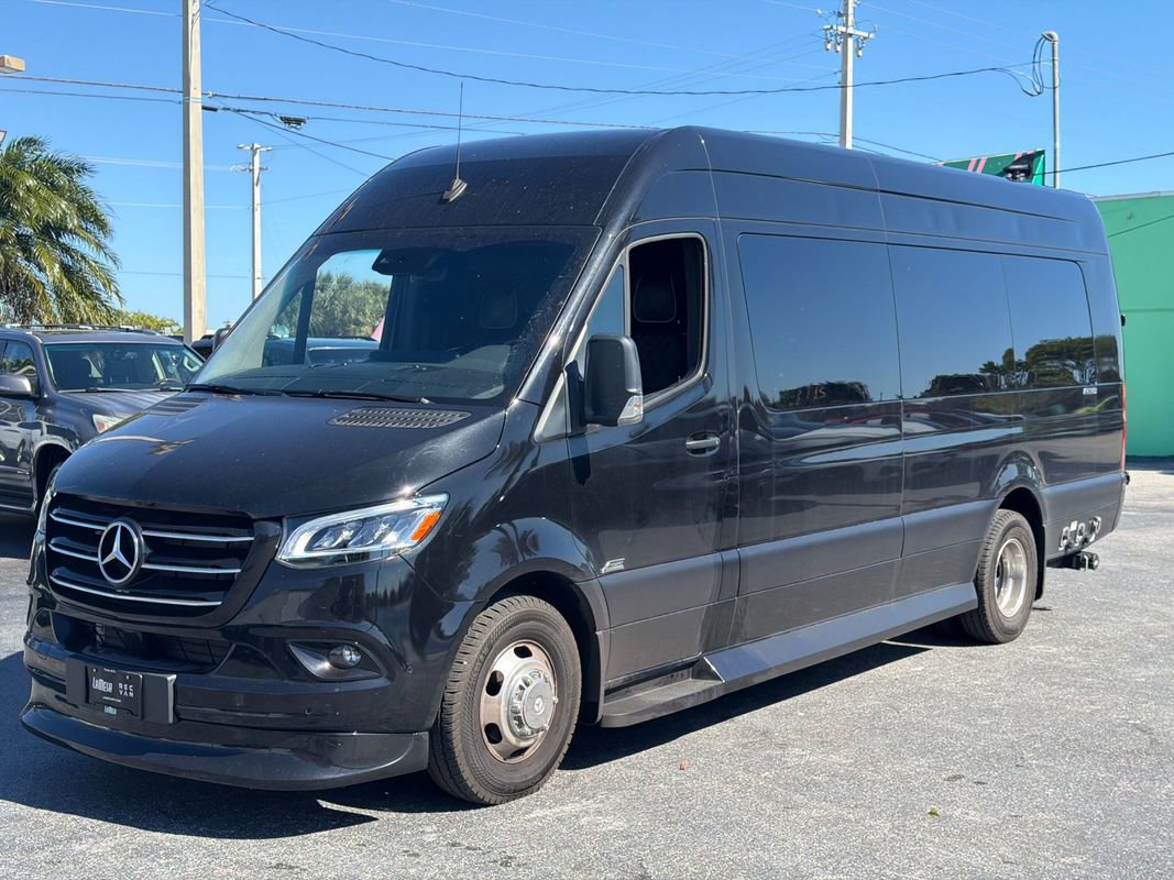 Used 2023 Mercedes-Benz Sprinter 3500 image 8