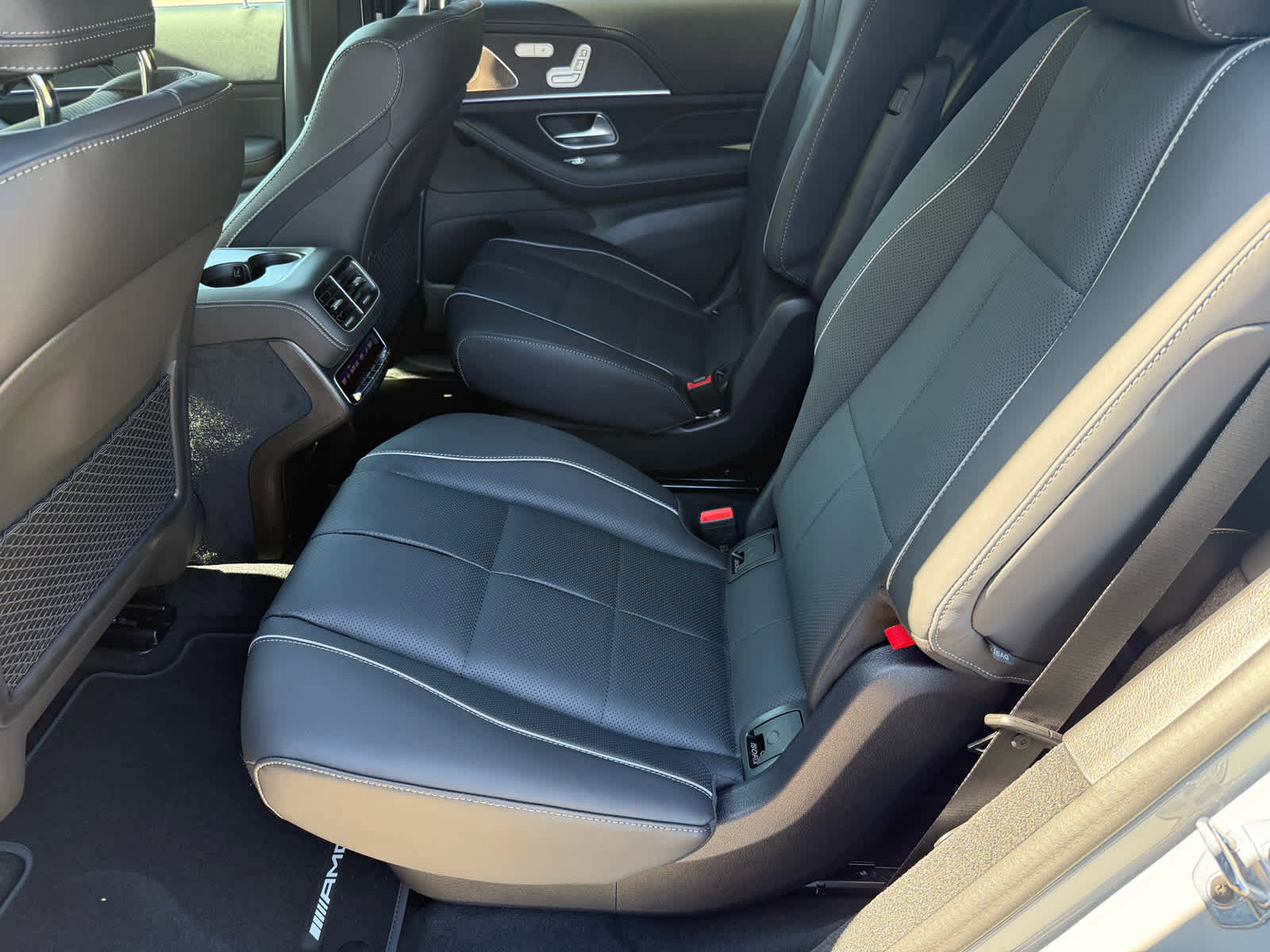 New 2026 Mercedes-Benz GLS 580 4MATIC image 11