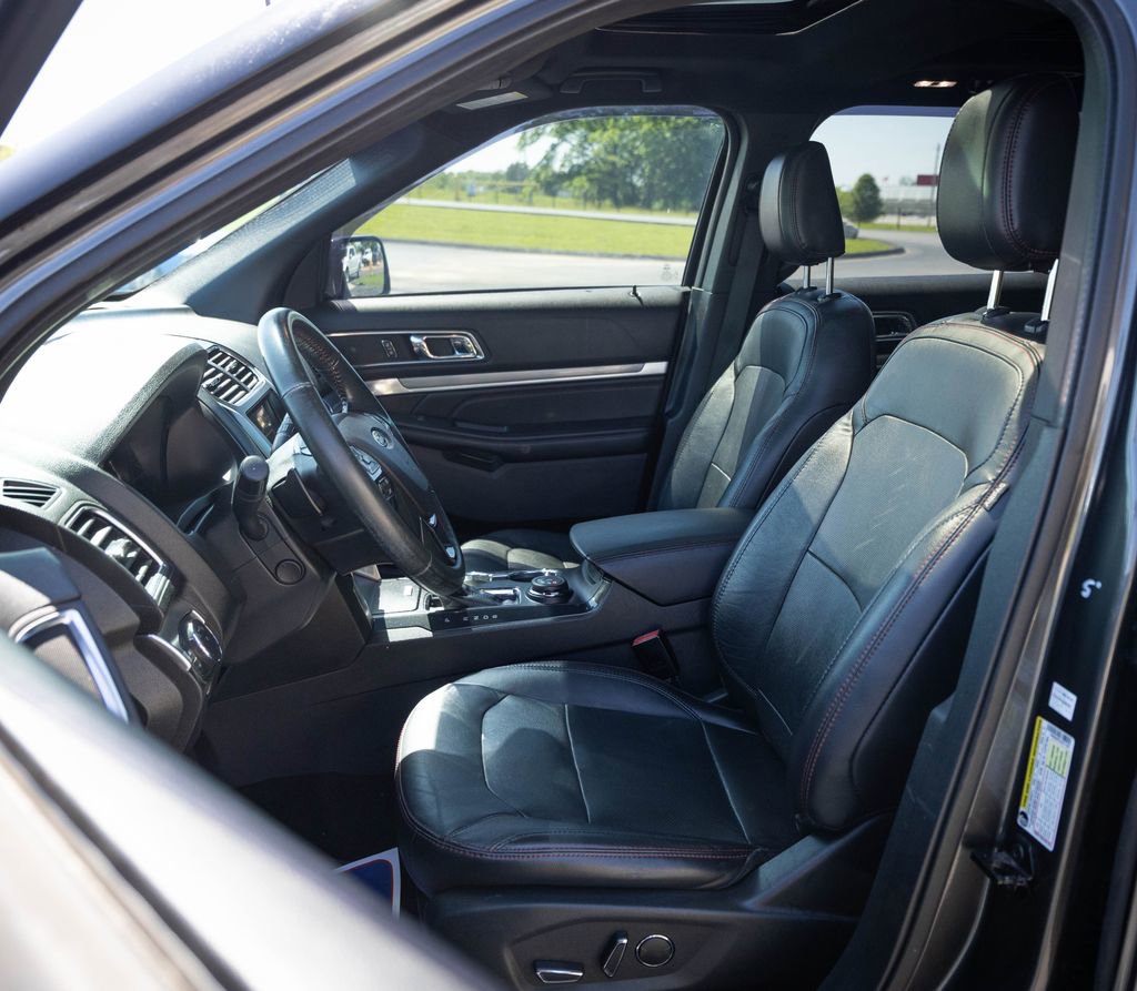 Used 2018 Ford Explorer Sport w/ Equipment Group 401A AWD/4WD image 20
