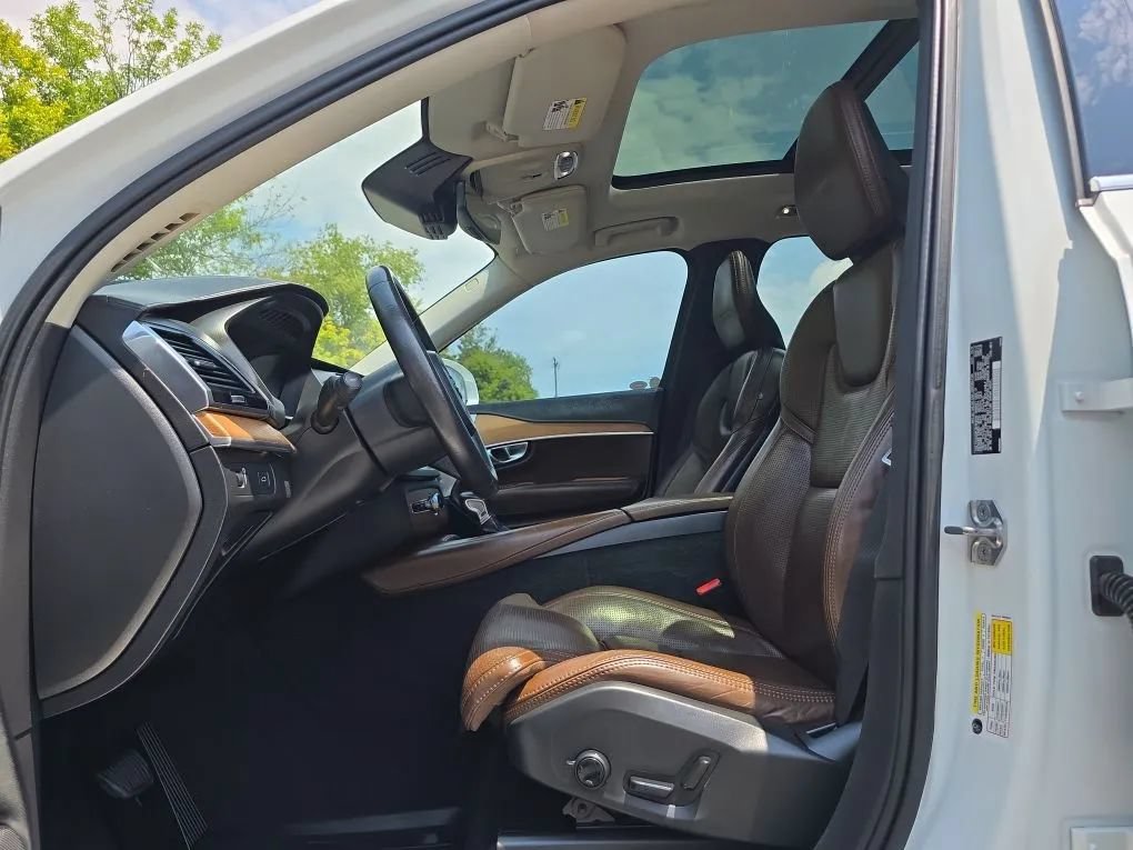 Used 2019 Volvo XC90 T6 Inscription w/ Advanced Package AWD/4WD image 16