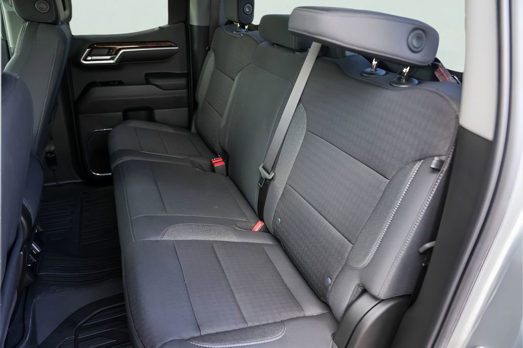 Used 2024 GMC Sierra 1500 Elevation image 26