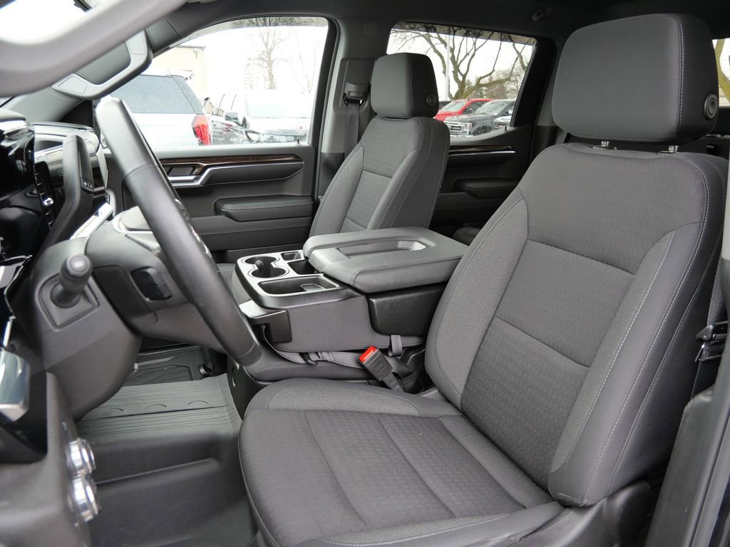 Used 2024 GMC Sierra 1500 Elevation image 29