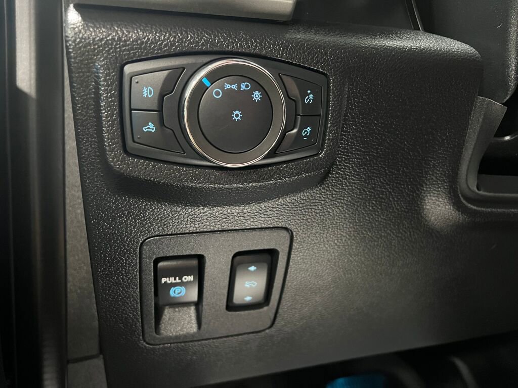 Used 2019 Ford F150 Lariat image 12