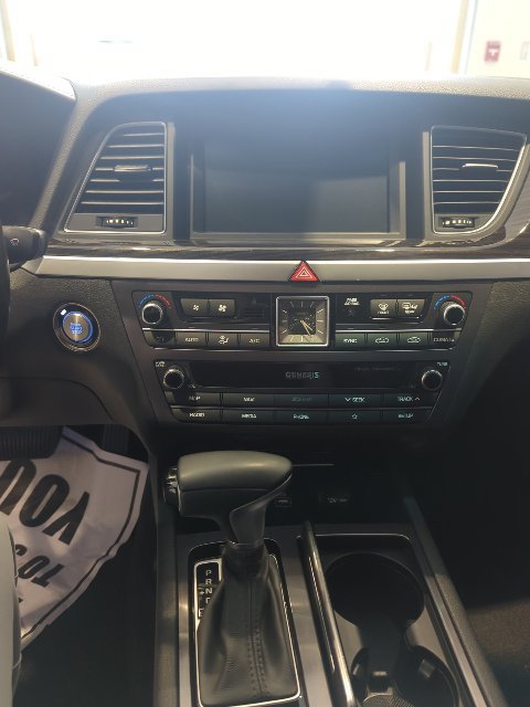 Used 2019 Genesis G80 3.8 AWD/4WD image 15