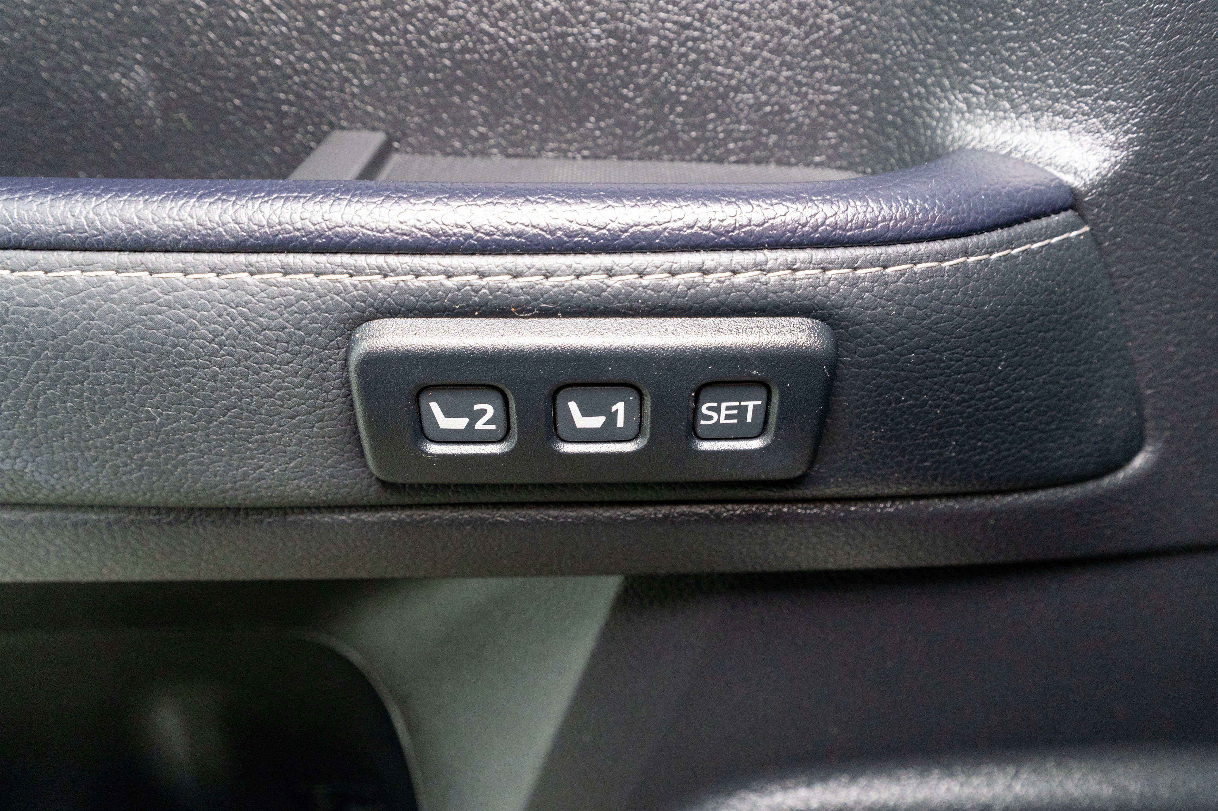 Used 2024 Toyota 4Runner Limited AWD/4WD image 15