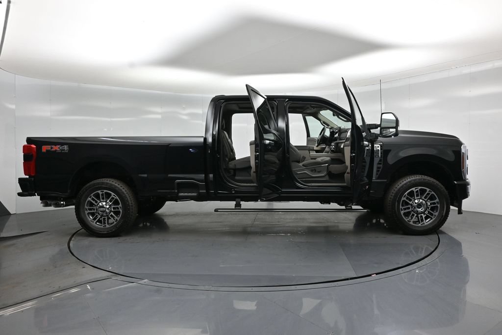 New 2026 Ford F350 Platinum w/ Platinum Plus Package AWD/4WD image 4